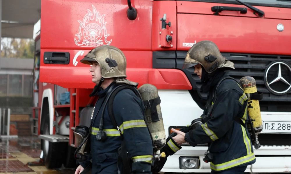 Ηλιούπολη: Άνδρας έπεσε στον φωταγωγό πολυκατοικίας